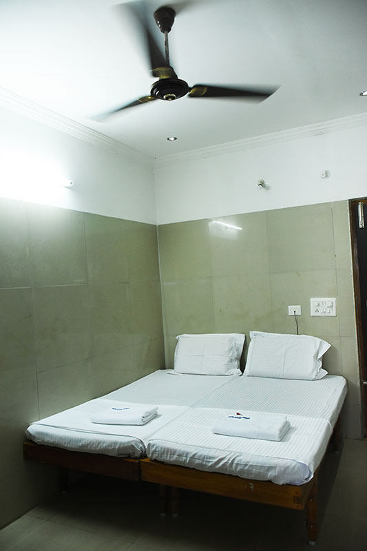 Hotel Govind Heights - Standard Non Ac Triple Room-2